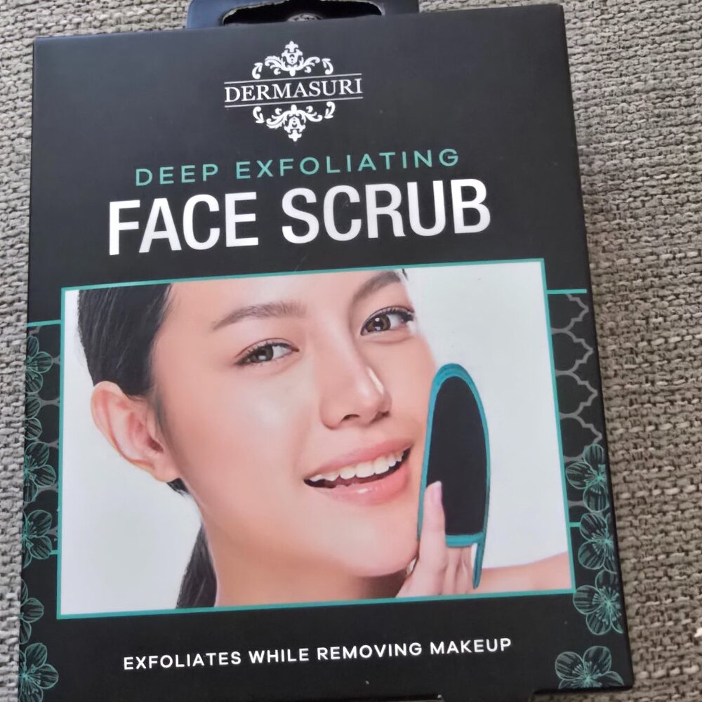 Dermasuri Deep Exfoliating Face Mitt - Scrubber